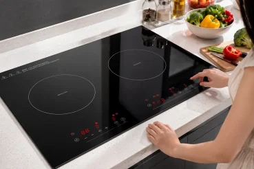 Mặt kính bếp từ màu đen bóng